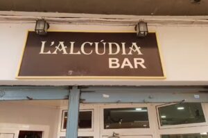Bar Alc&uacute;dia