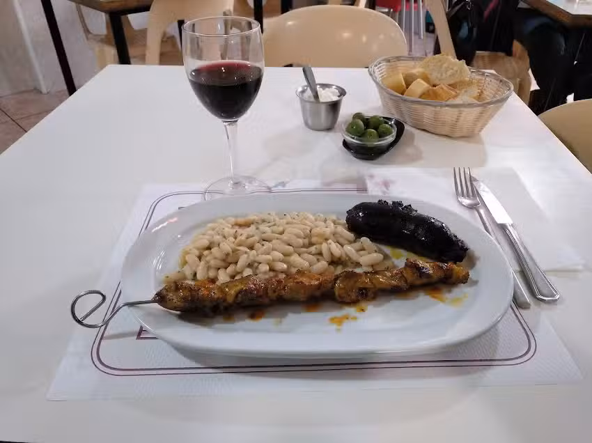 Bar Andr&eacute;s