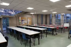 BAR AUTOSERVICIO de EDUCACI&Oacute;N y FTI