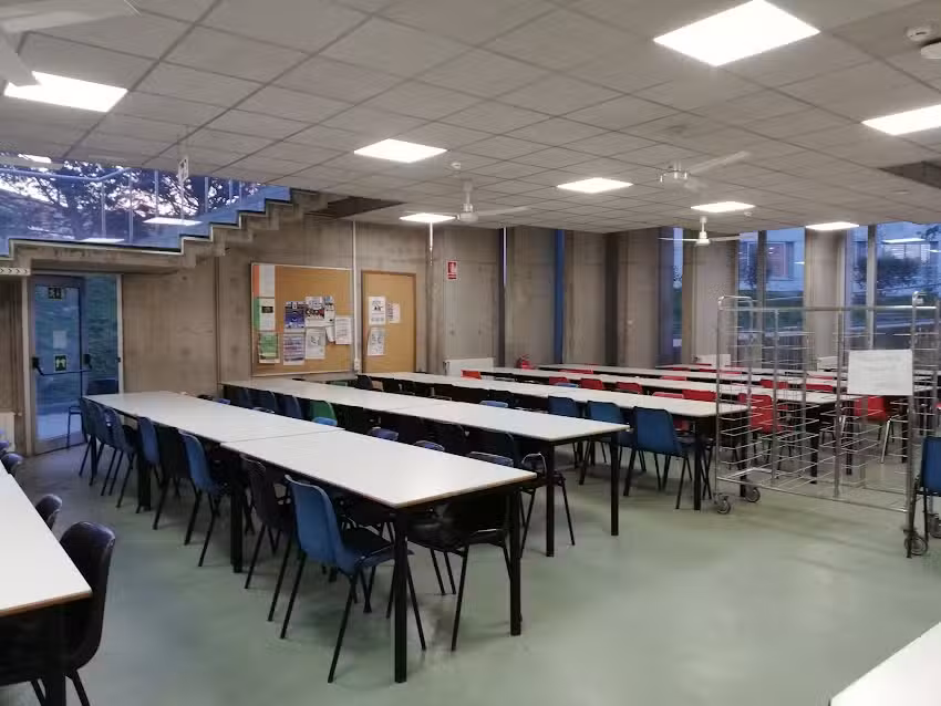 BAR AUTOSERVICIO de EDUCACI&Oacute;N y FTI