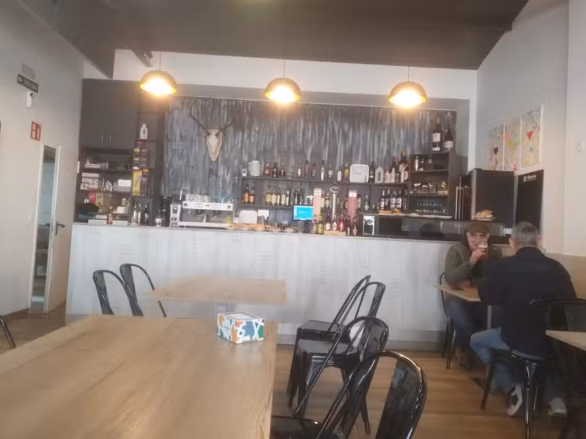 Bar Avenida 31592 Cintru&eacute;nigo, Navarra