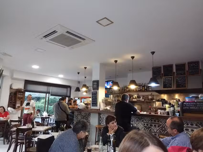 Bar Caf&eacute; Sa Picada S&oacute;ller