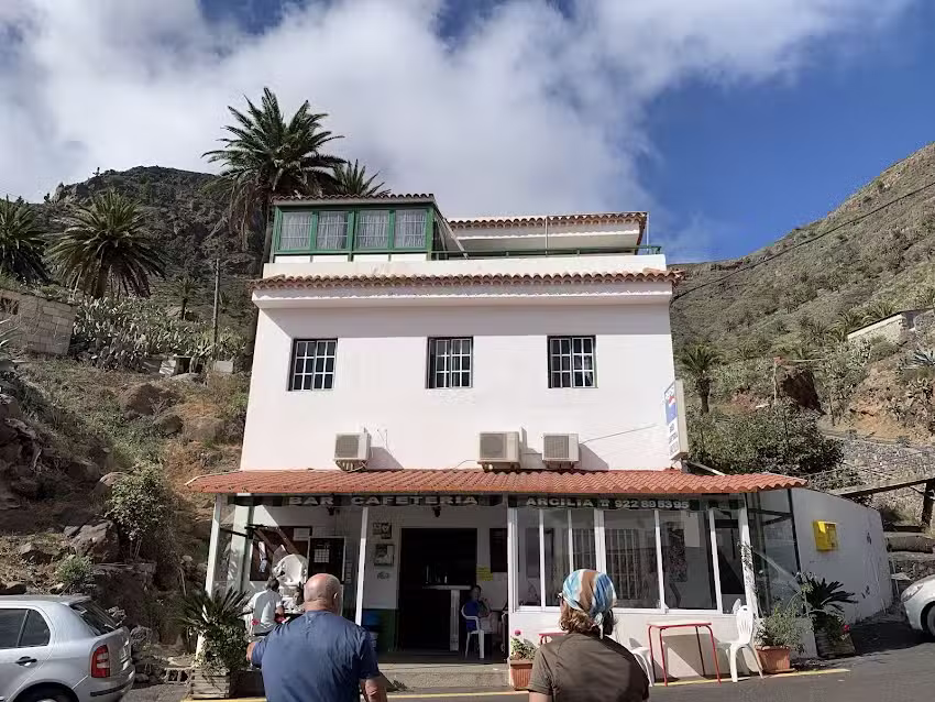 Bar Cafeter&iacute;a Arcilia