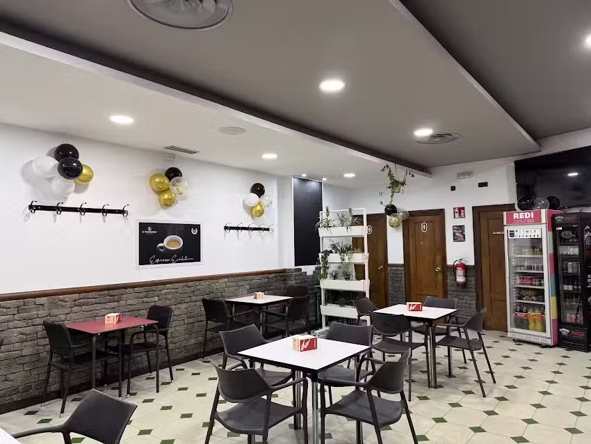 Bar Cafeter&iacute;a Becerra