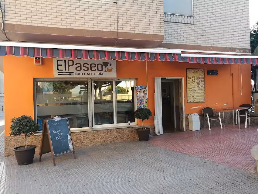 BAR CAFETER&Iacute;A EL PASEO