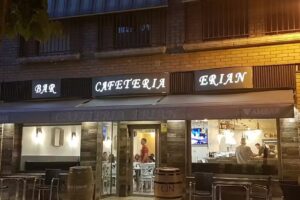 Bar Cafeter&iacute;a Erian