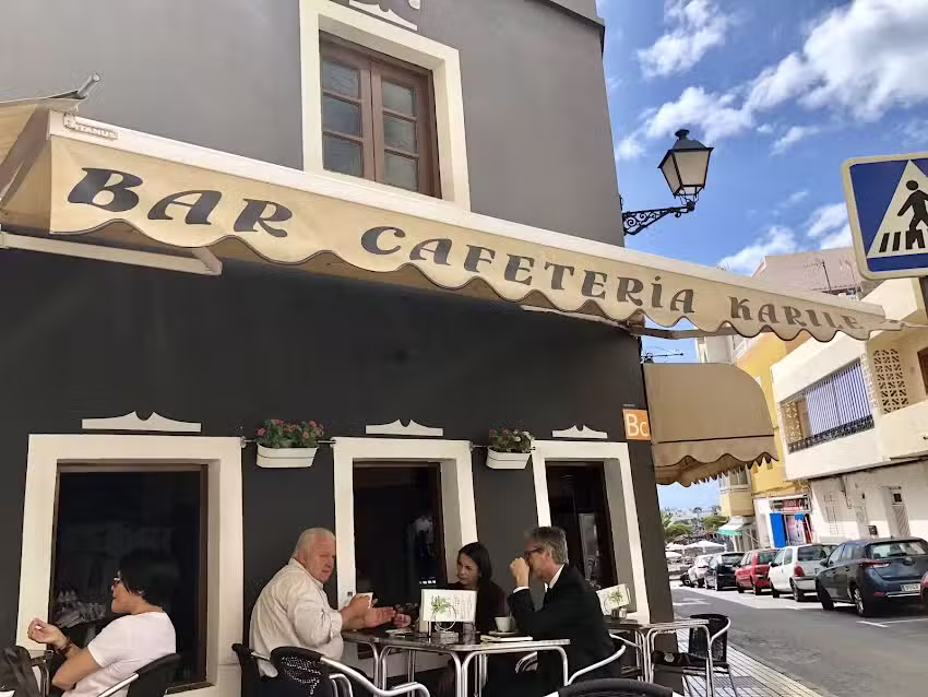 Bar Cafeteria Karile 2