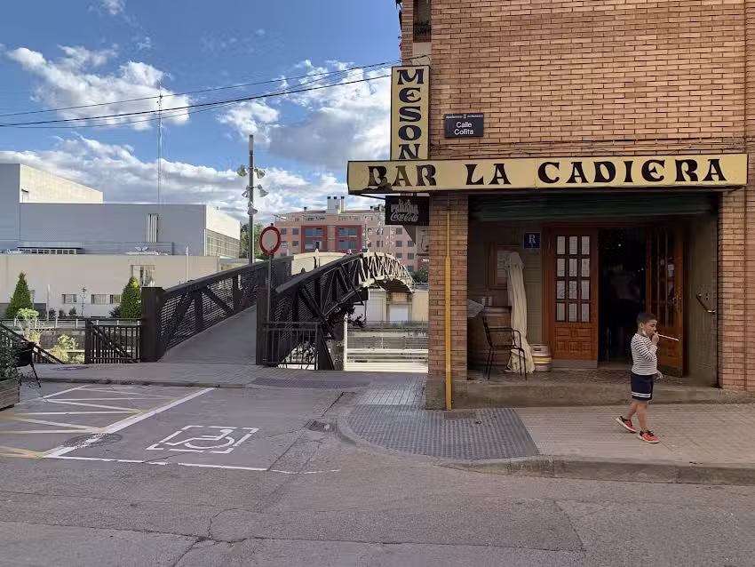 Bar Cafeter&iacute;a La Cadiera del Somontano
