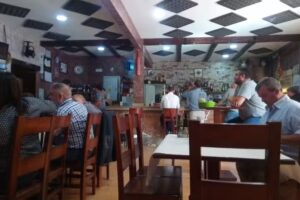 Bar Cafeter&iacute;a LA ROTONDA.