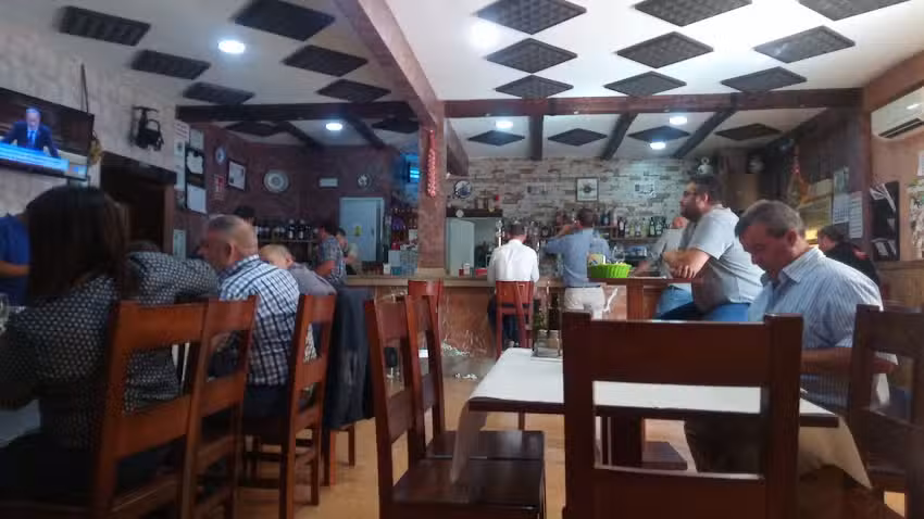 Bar Cafeter&iacute;a LA ROTONDA.
