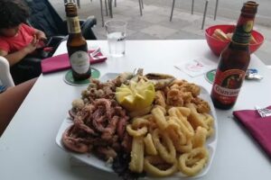 Bar cafeter&iacute;a originals plaza