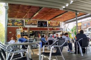 Bar-Cafeteria Pick-Up Llinars