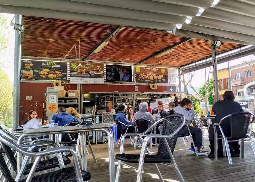 Bar-Cafeteria Pick-Up Llinars