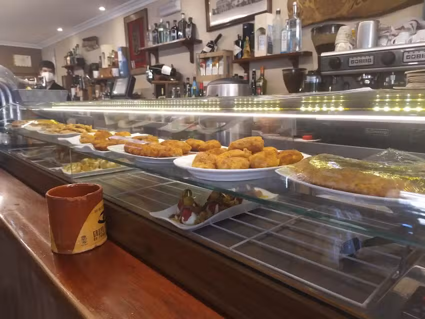 Bar-Cafeter&iacute;a Robles