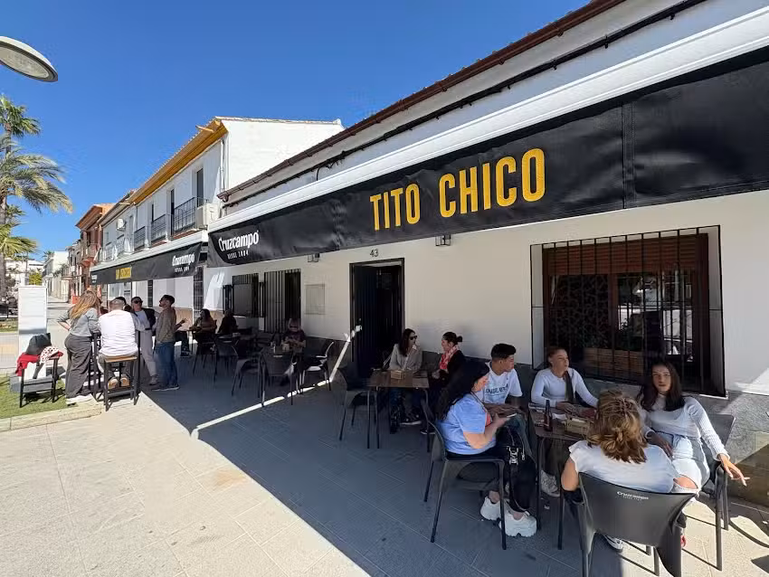 Bar-Cervecer&iacute;a Tito Chico