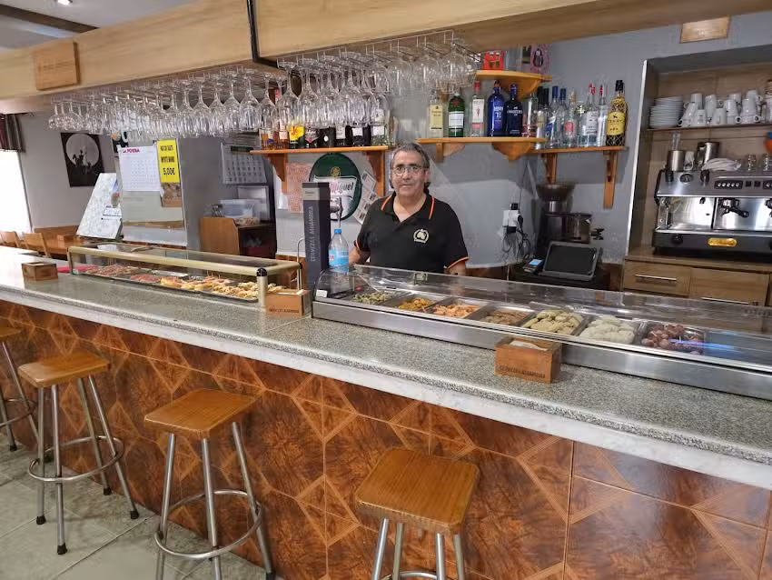 BAR CUENCA.