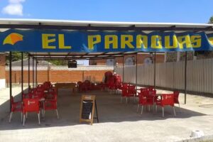 bar el paraguas