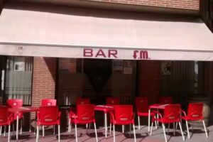 Bar F.m