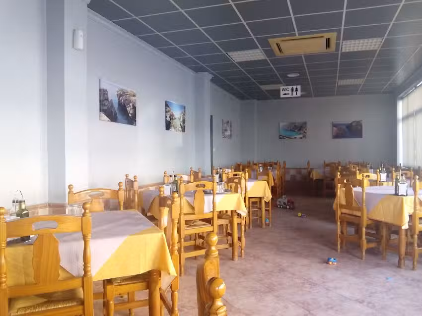 BAR FRAU