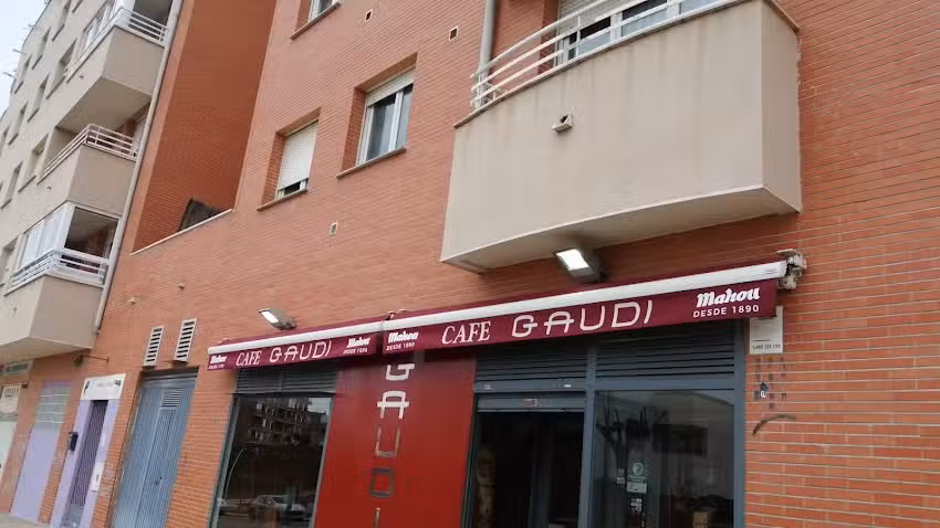 Bar Gaud&iacute; M&M