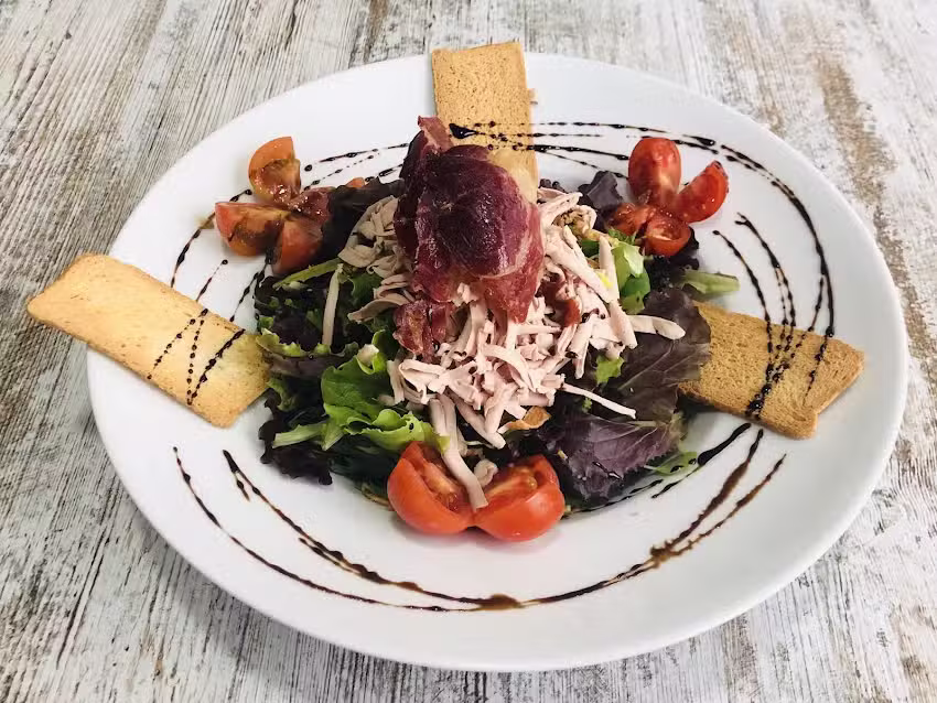 BAR GIL &ndash; Almuerzos al plato y men&uacute; diario