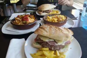 Bar In&Out tojo y ana