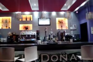 Bar La Do&ntilde;a