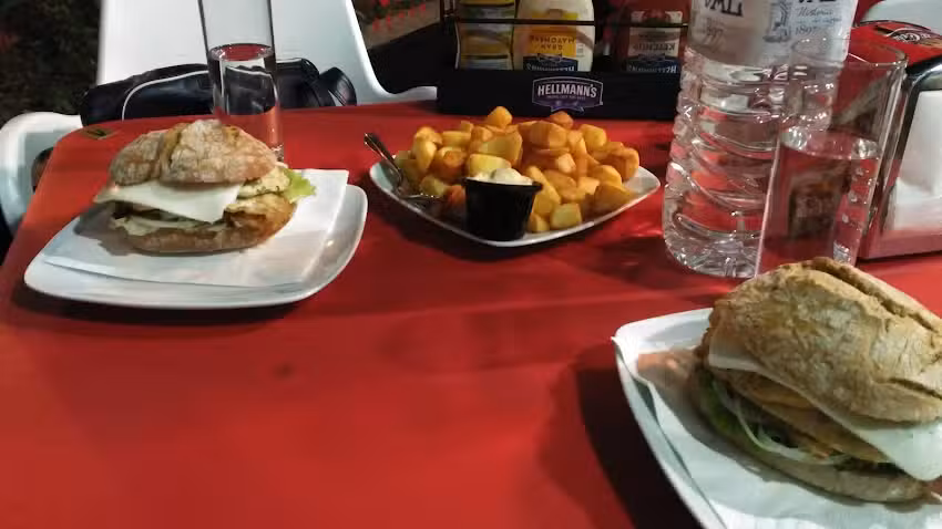 Bar LA ESTACI&Oacute;N