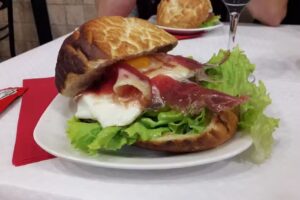 Bar la taberna basurto