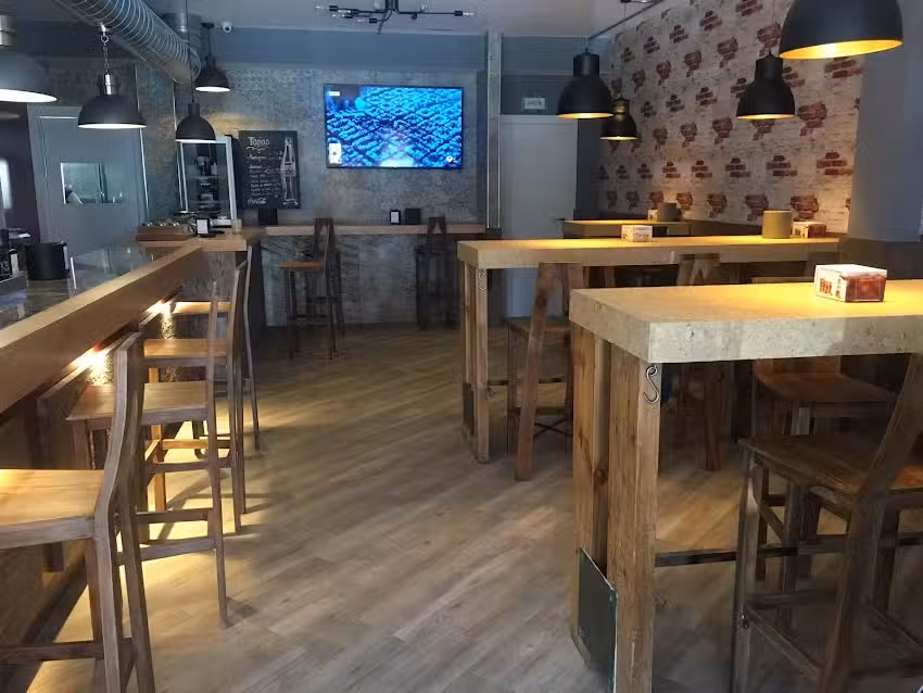🍇 BAR LA VI&Ntilde;A PONFERRADA