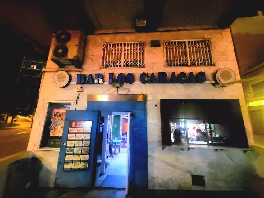 Bar los Caracas S.C.P.