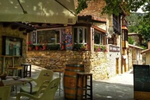 BAR MES&Oacute;N VALDELATEJA