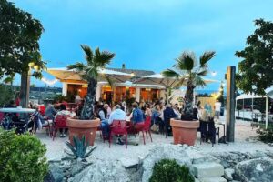 Bar &iexcl;MUCHO! &ndash; copas y tapas