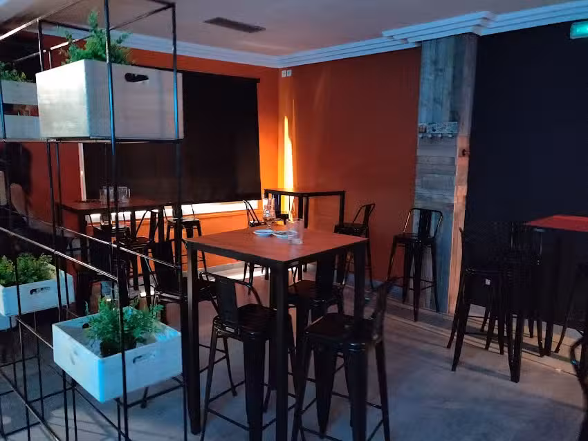 Bar OU MAMA.