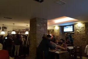 Bar Pizzería Grajos