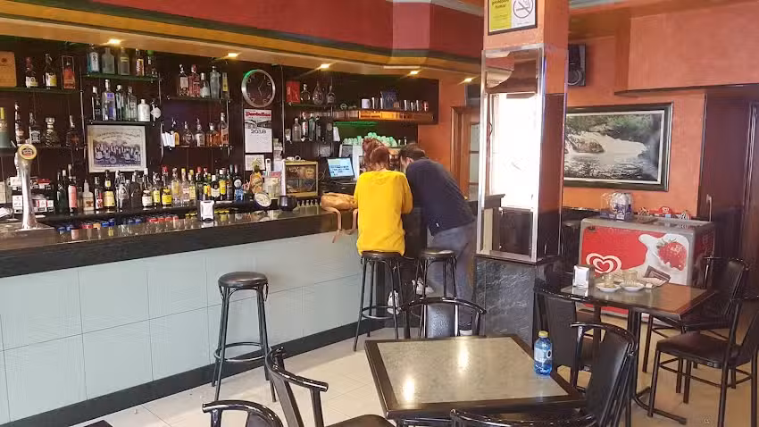 Bar Pizzer&iacute;a Pardellas