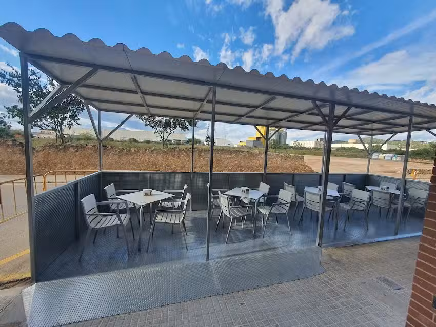 Bar Restaurant 7 Set de Pas