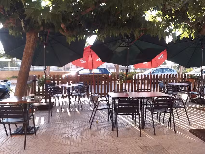 Bar Restaurant A PROP