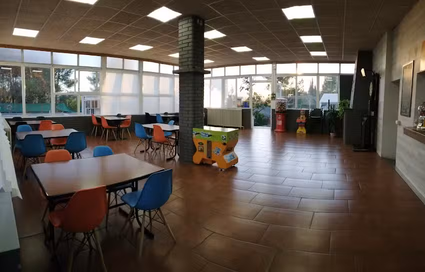 Bar Restaurant De Pinedes De Castellnou De Bages