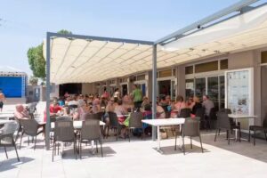 Bar &ndash; Restaurant del Camping Riembau ( Platja d&rsquo;Aro )