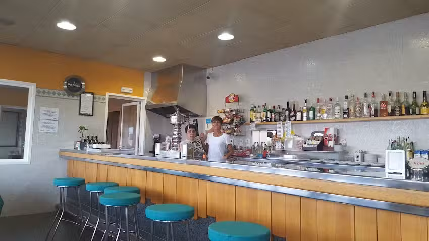 Bar Restaurant Gasolinera La Vinya S.L