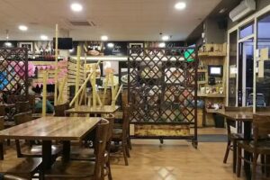 Bar Restaurant La Plaça