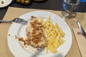 Bar &ndash; Restaurant THIANA