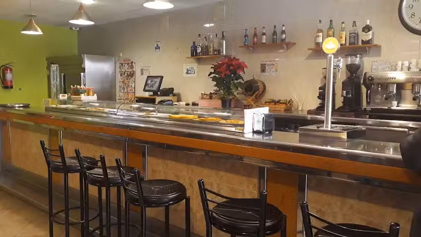 Bar &ndash; Restaurant V-50