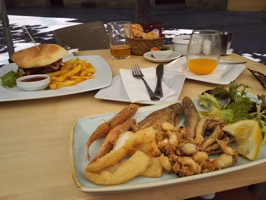 Bar & Restaurante Albores