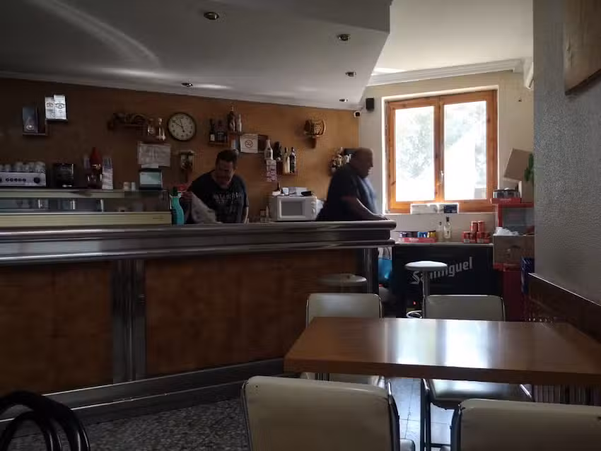 Bar Restaurante Alcanadre