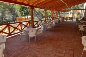 Bar Restaurante Alh&aacute;rabe Camping La Puerta