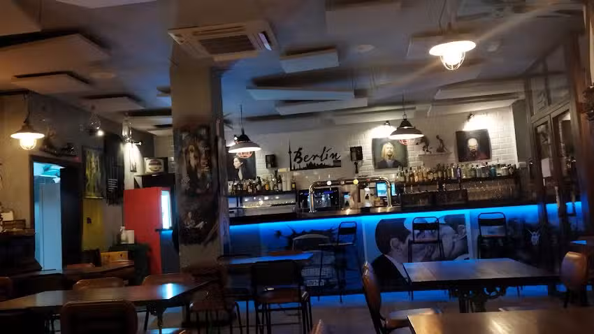 Bar restaurante Berl&iacute;n 1989