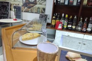 BAR RESTAURANTE CATTLEYA Cerrado hasta el d&iacute;a 28