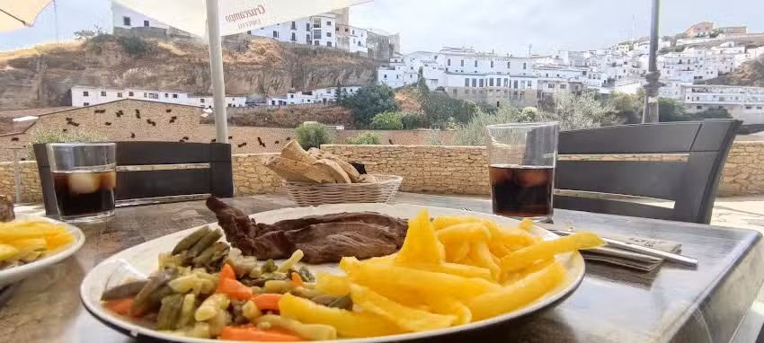 Bar Restaurante Cueva El Bandolero